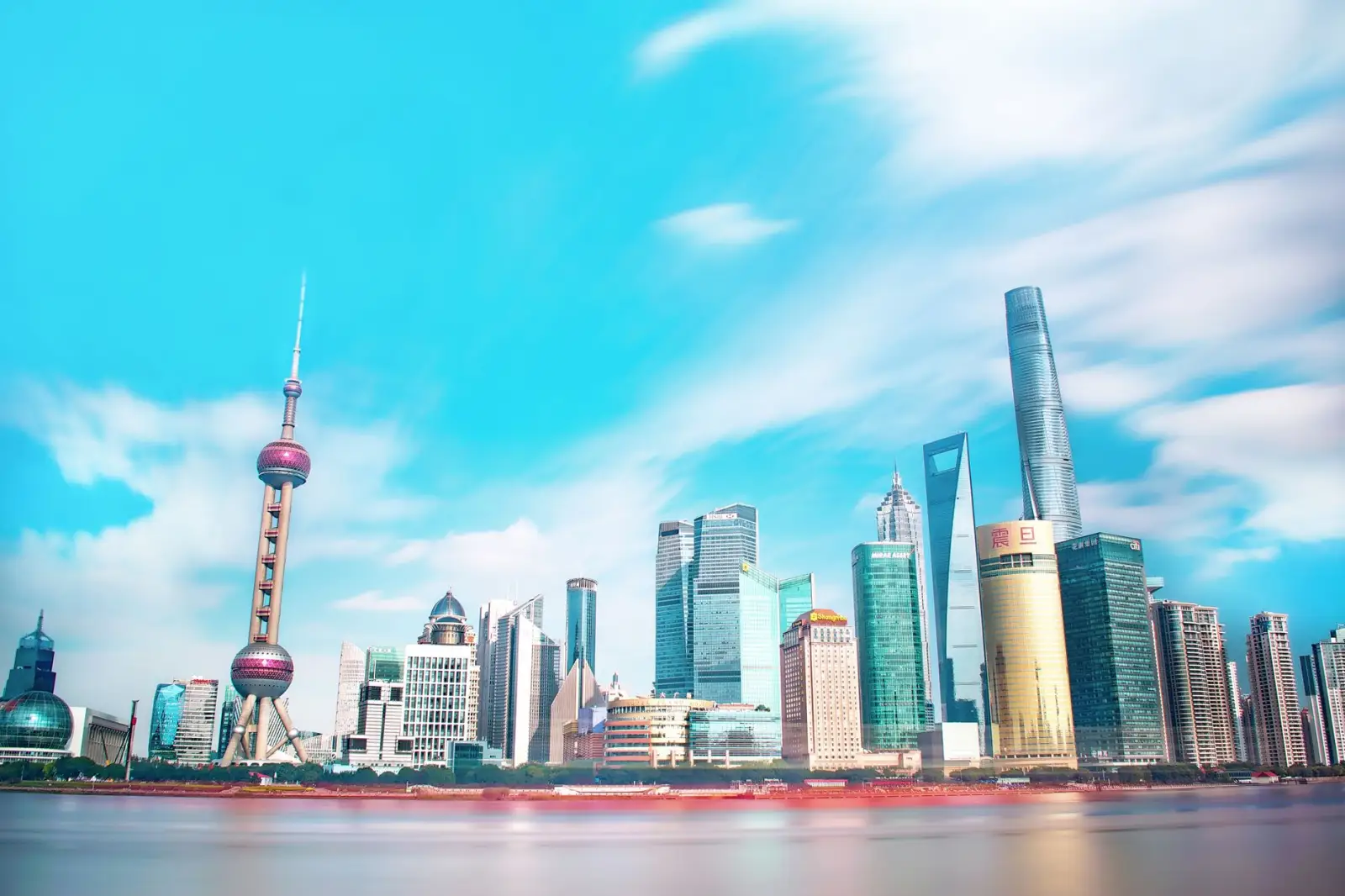 2025上海服装服饰折扣贸易市场趋势与选品策略分析正文配图 1